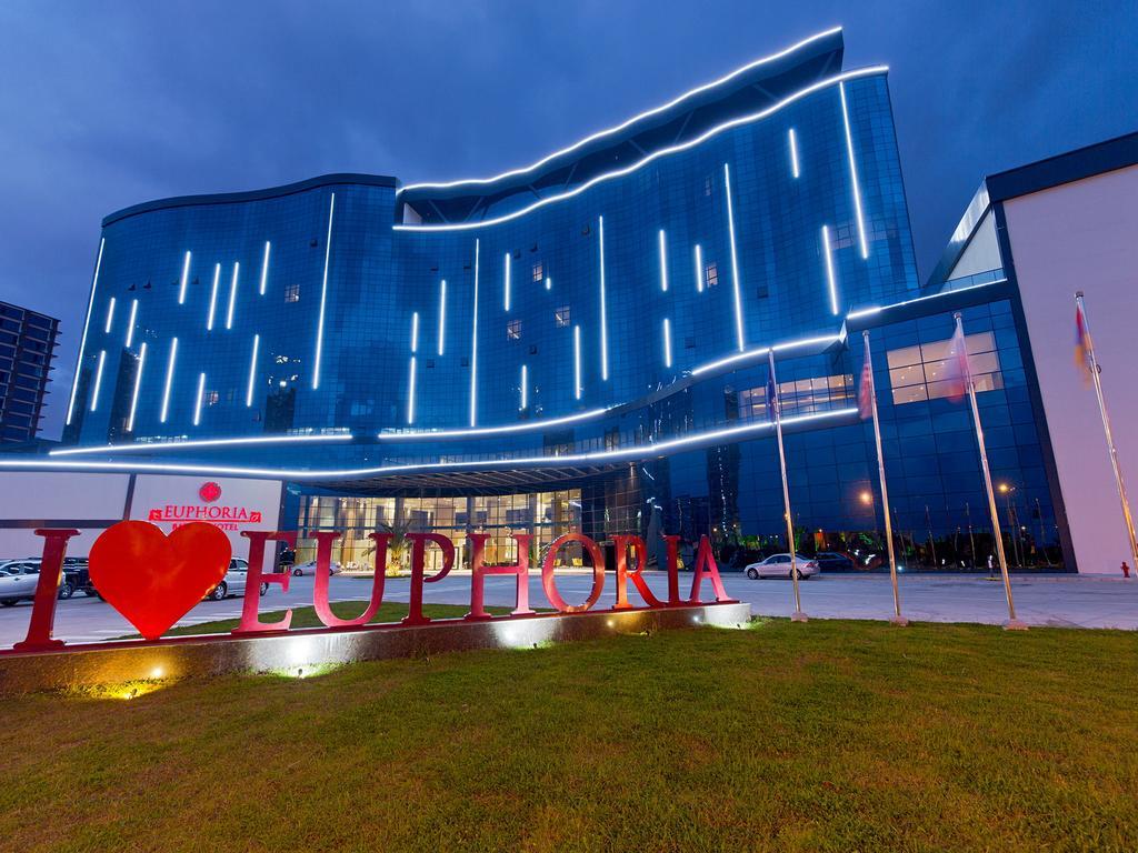 Euphoria Batumi Convention & Casino Hotel Exterior foto
